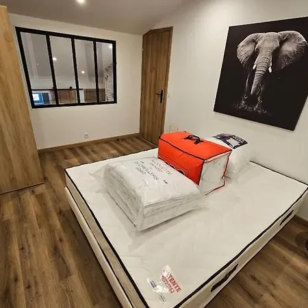 Holiday home Maison Entiere Proche *